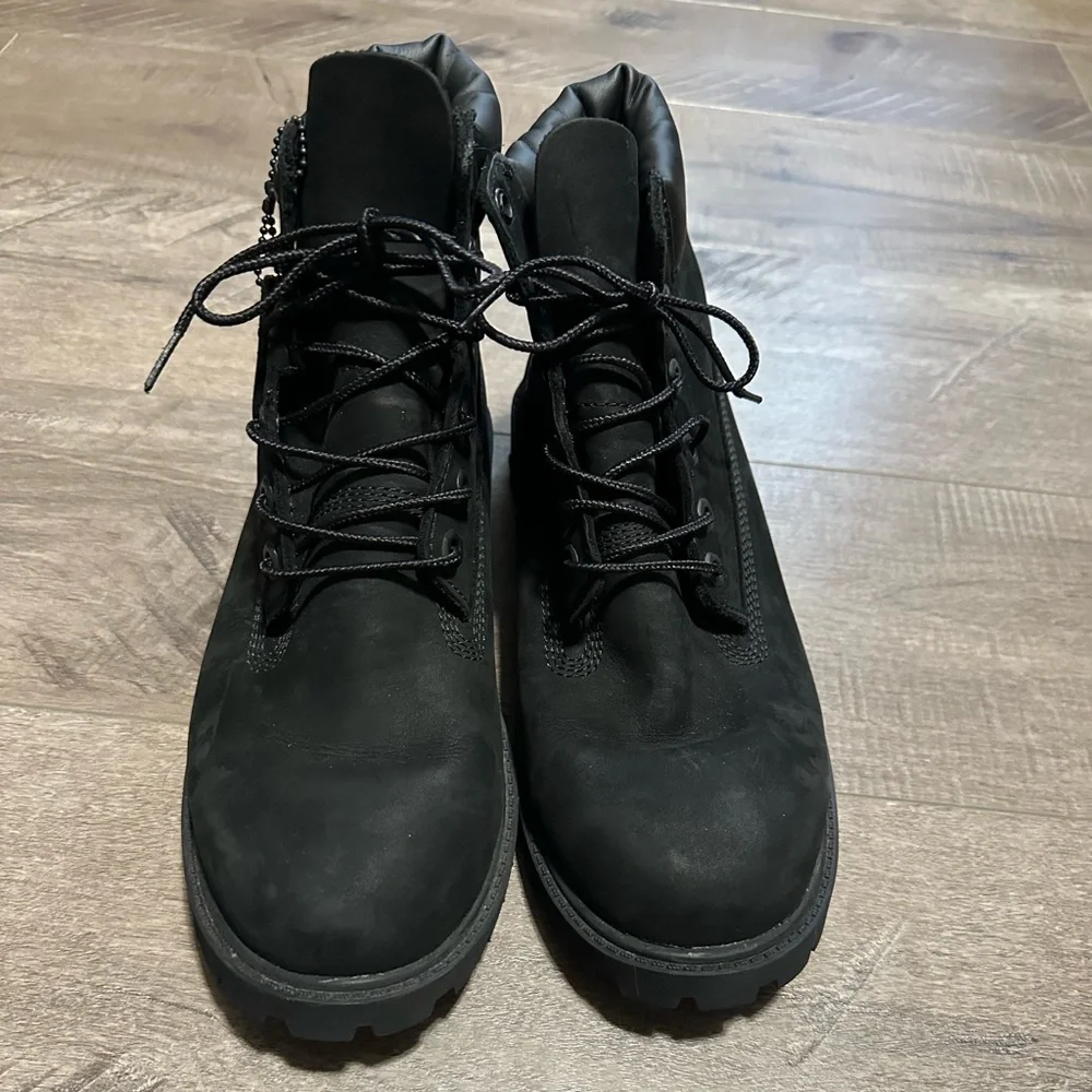Timberland 12907 Classic 6 Inch Premium Waterproof Boots Black 7Y 8.5 NWOB